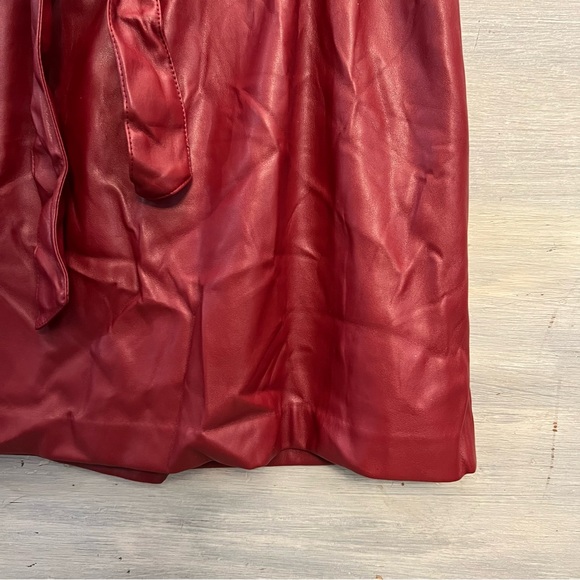 LOFT Burgundy Faux Leather‎ Mini Skirt Small NWT - Picture 5 of 8